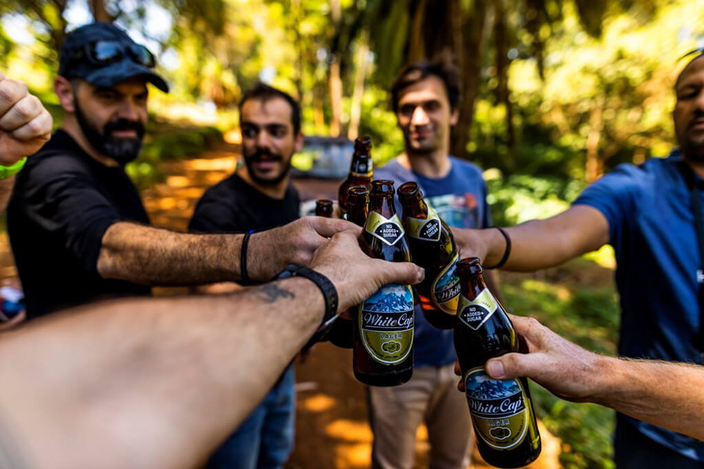 men_beers_ethiopia