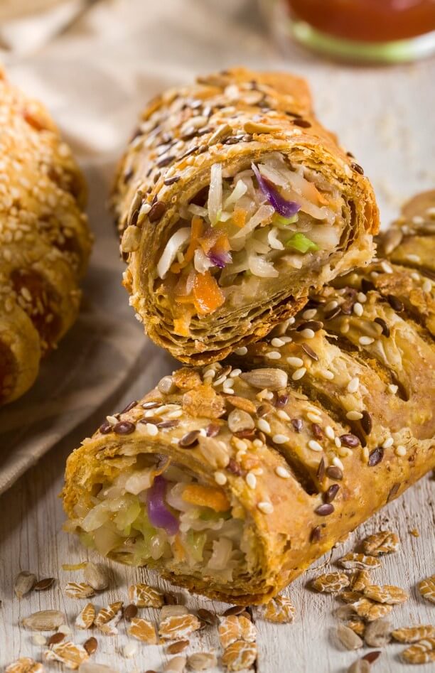 Vegetable whole-grain roll